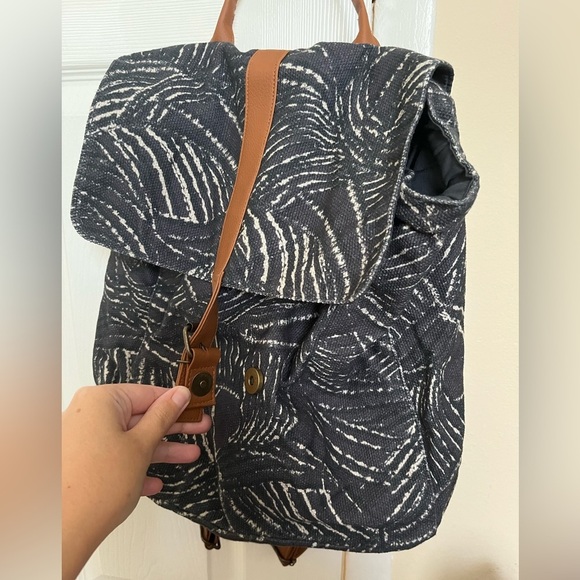 Lu & Elle Paradise Palm Backpack main image 4